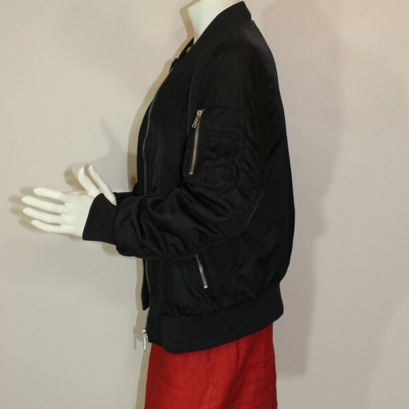 Aritzia  the Group of  Babaton Gilman zip black bomber  lined jacket size Medium - Picture 3 of 8